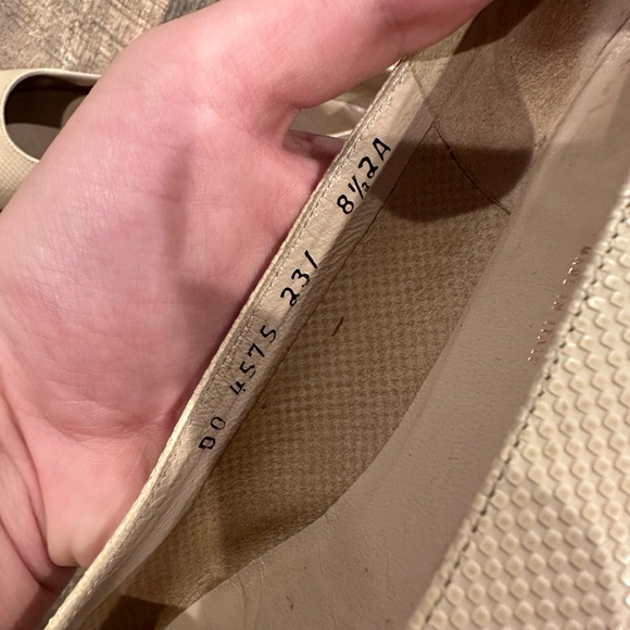 Salvatore Ferragamo Woman’s Beige Heels Made in Italy Sz 8.5 AA - Picture 10 of 10